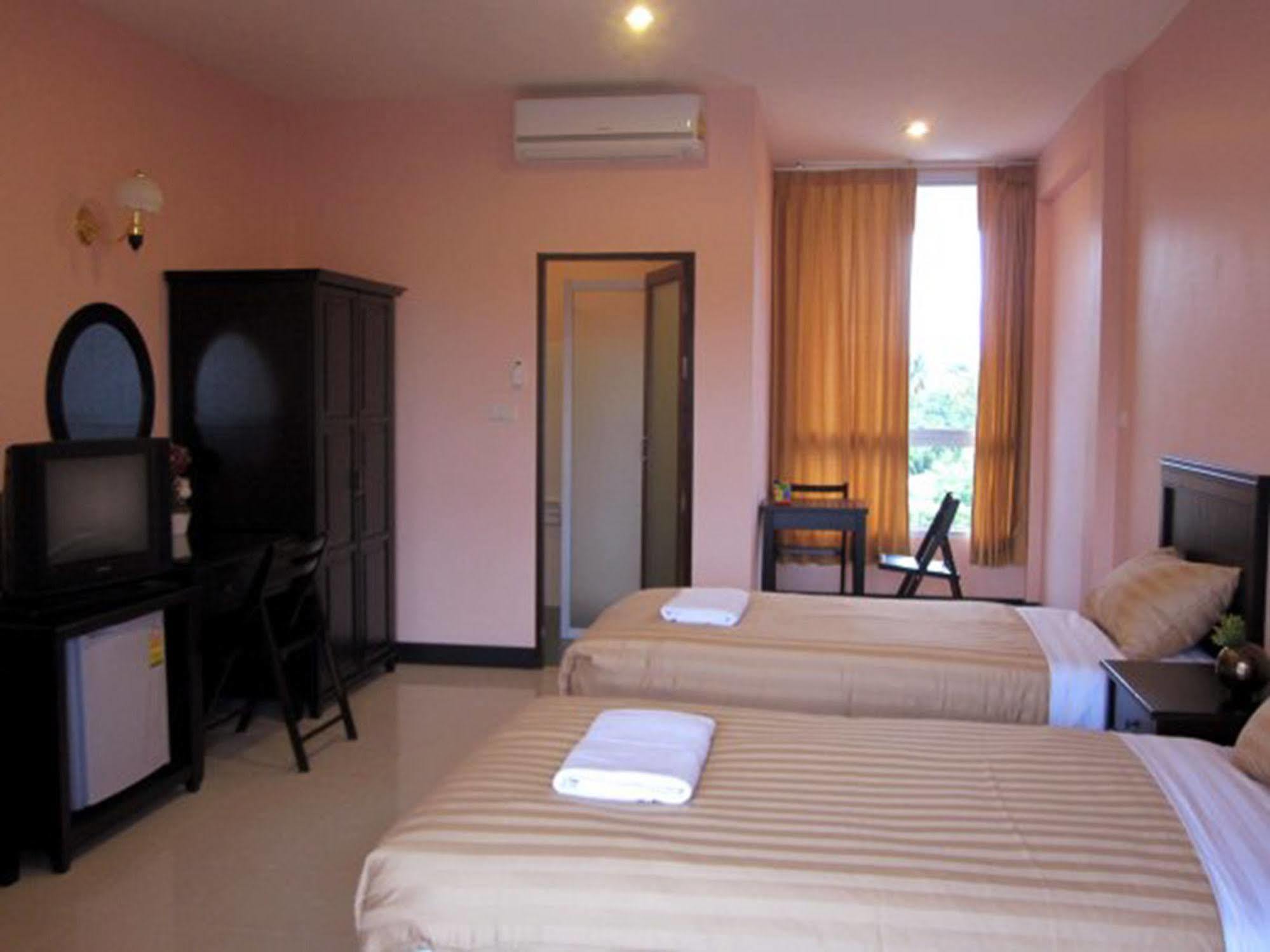 The Victory Hotel Ban Muang Daeng Exterior foto